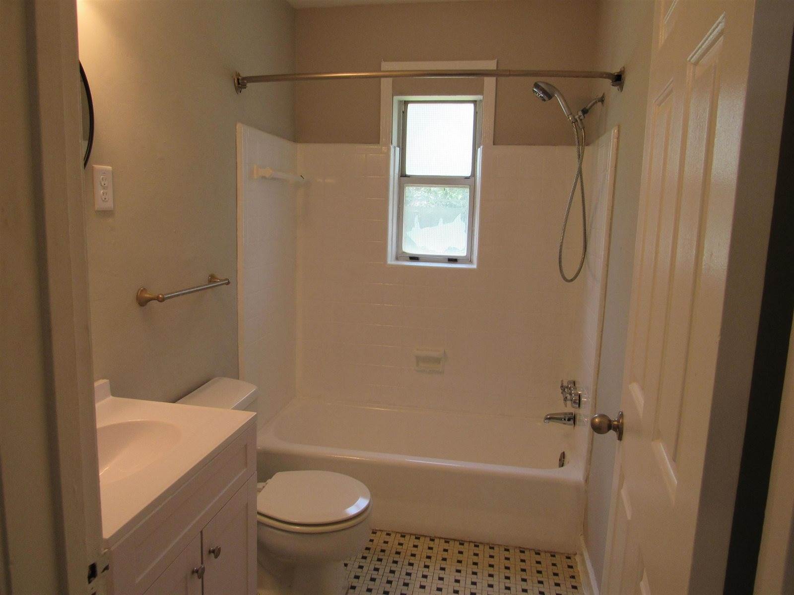 5055 Wingdale St, Memphis, TN 38117