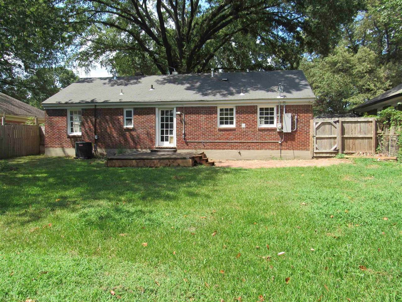 5055 Wingdale St, Memphis, TN 38117