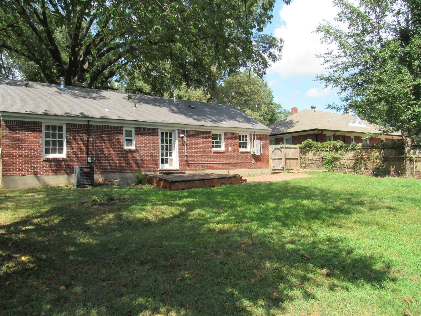 5055 Wingdale St, Memphis, TN 38117