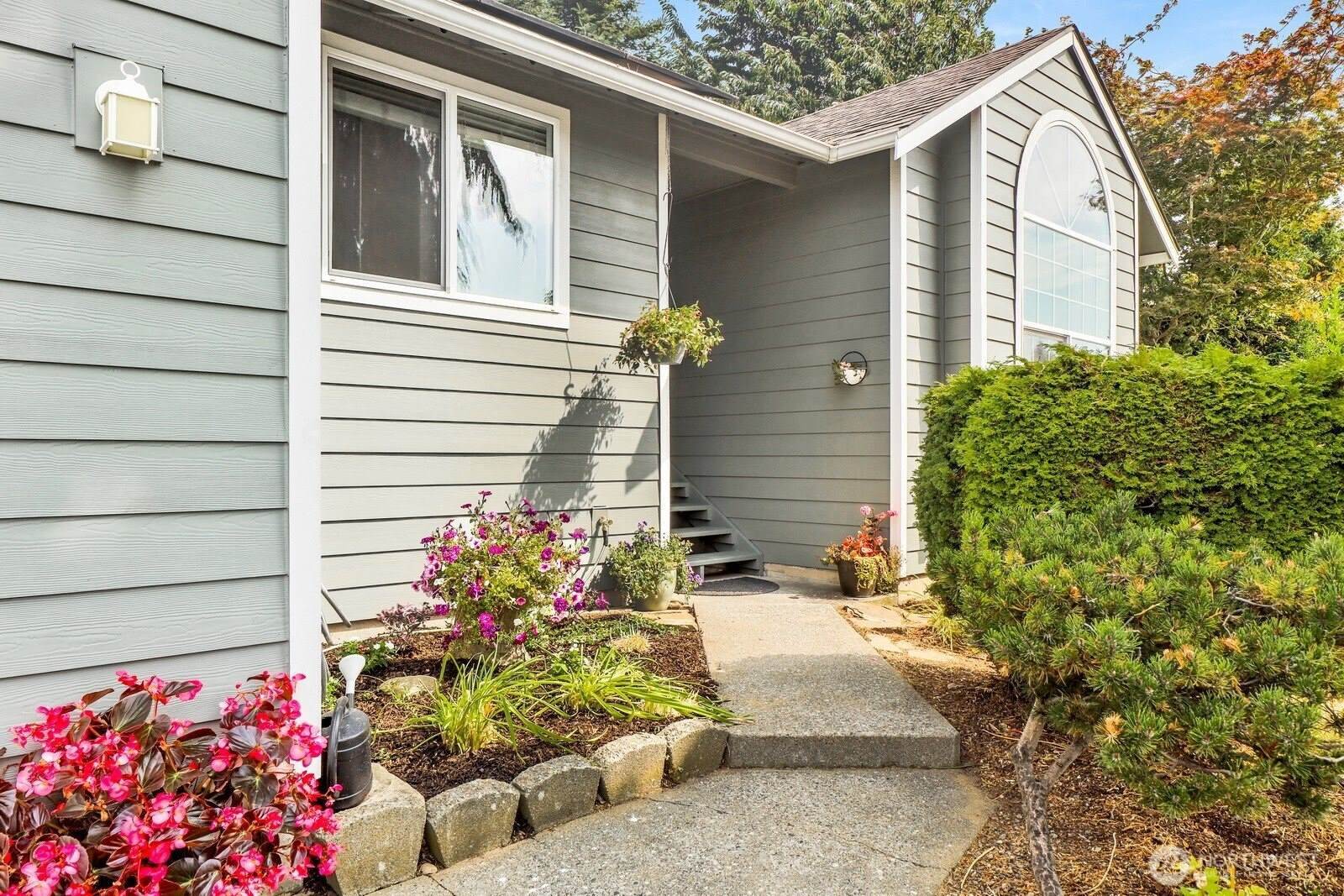 2069 Oxford Court, Ferndale, WA 98248