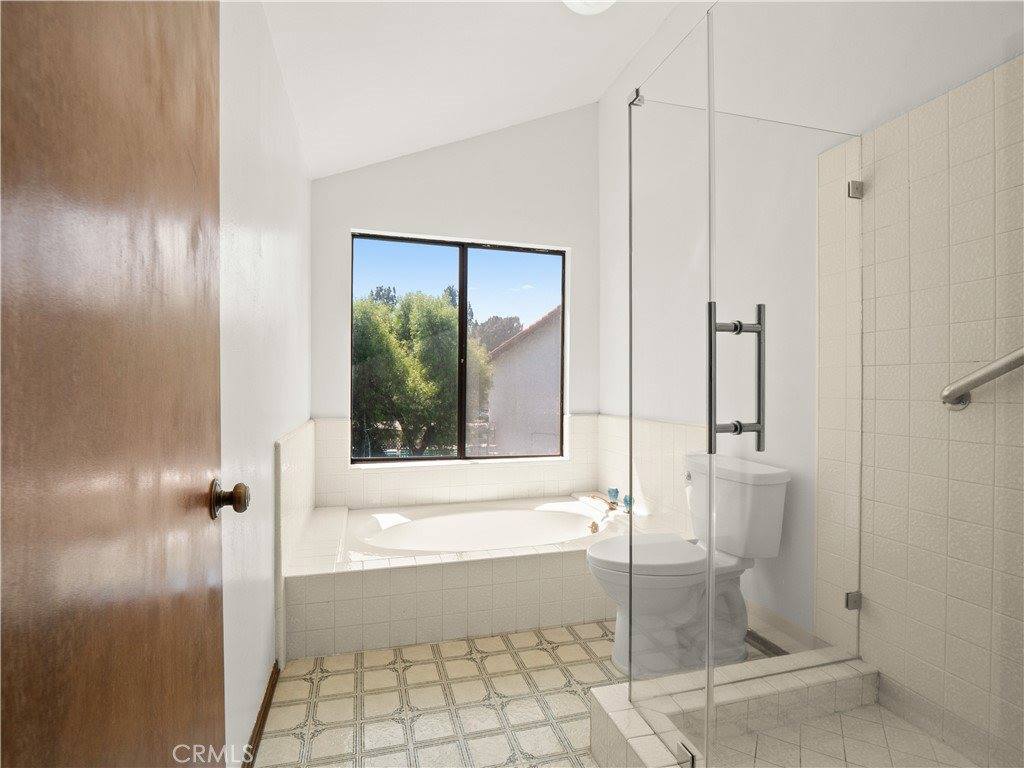 24540 Acorn Court, Newhall, CA 91321