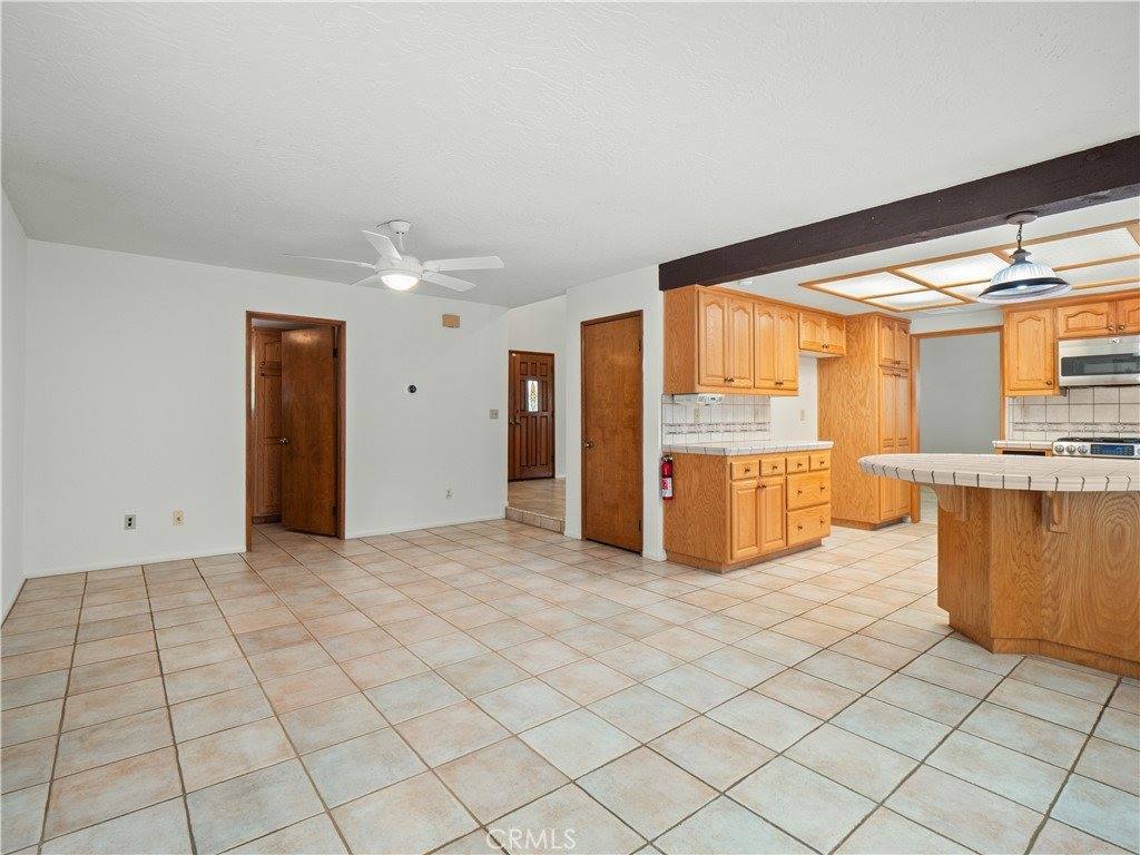 24540 Acorn Court, Newhall, CA 91321