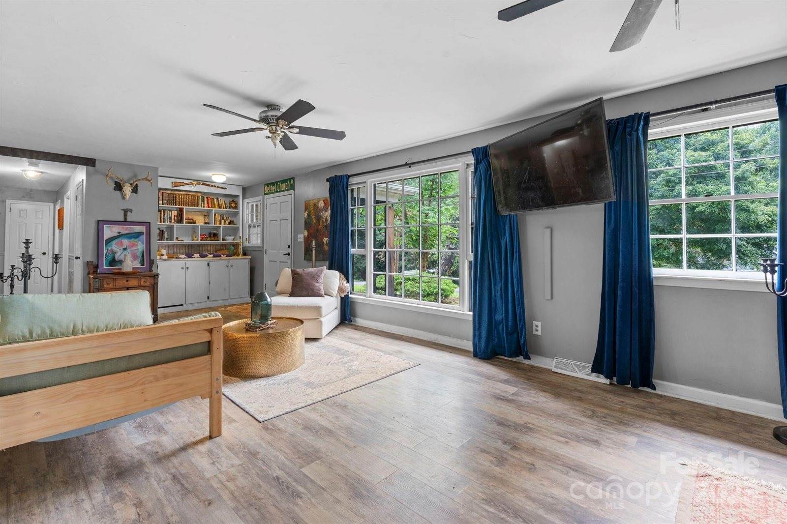 3843 22nd Street NE, Hickory, NC 28601