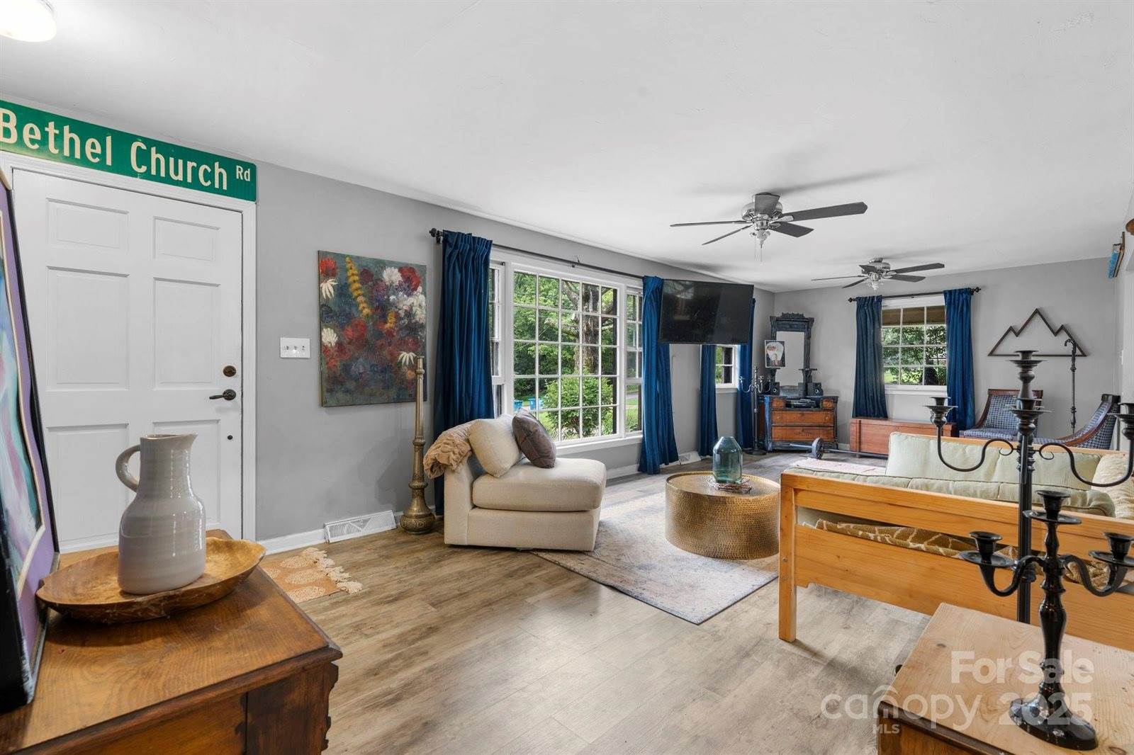 3843 22nd Street NE, Hickory, NC 28601