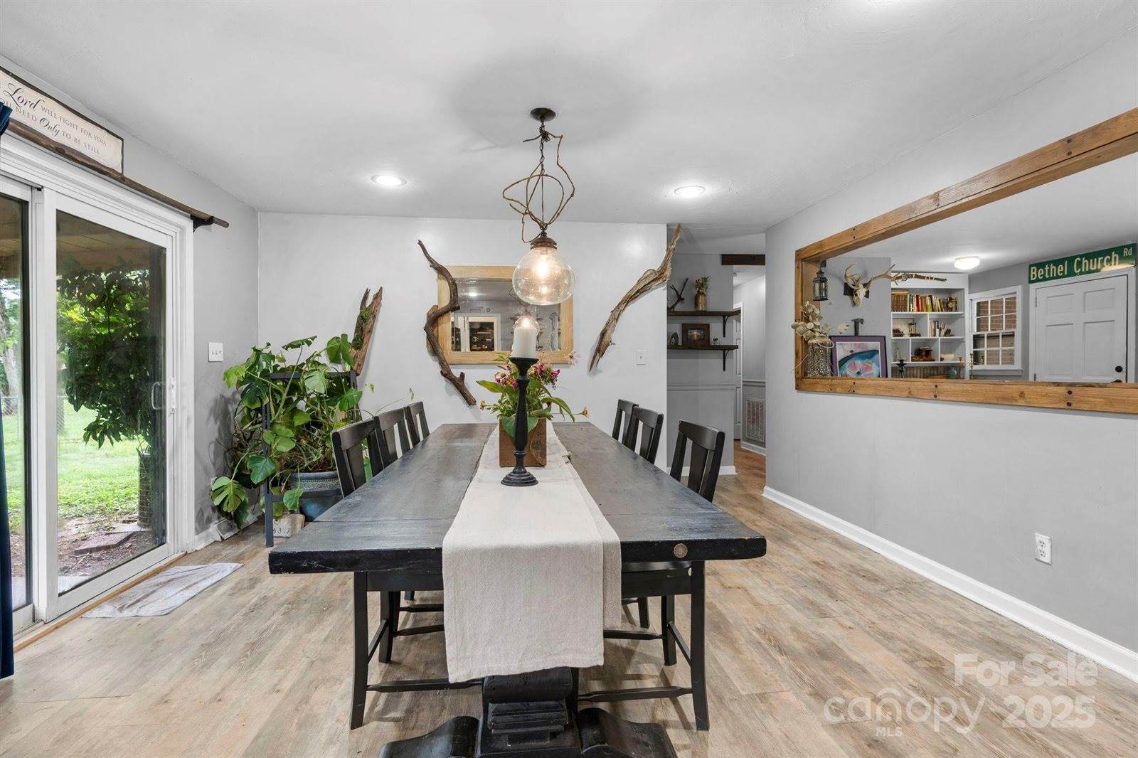 3843 22nd Street NE, Hickory, NC 28601