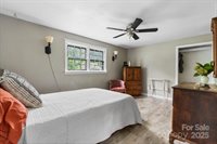 3843 22nd Street NE, Hickory, NC 28601