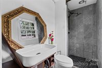 3843 22nd Street NE, Hickory, NC 28601