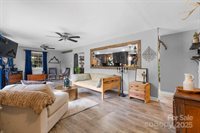 3843 22nd Street NE, Hickory, NC 28601