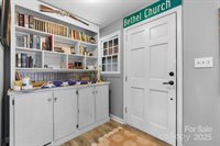 3843 22nd Street NE, Hickory, NC 28601