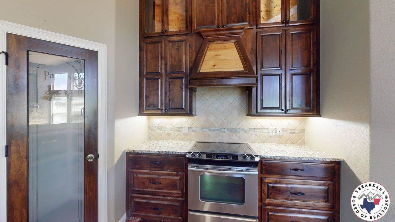 131 Barkman Creek Trace Rd, Hooks, TX 75561