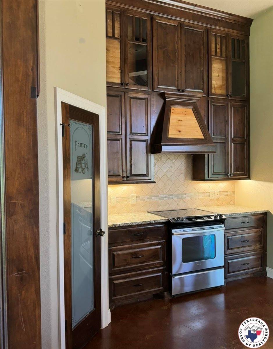 131 Barkman Creek Trace Rd, Hooks, TX 75561