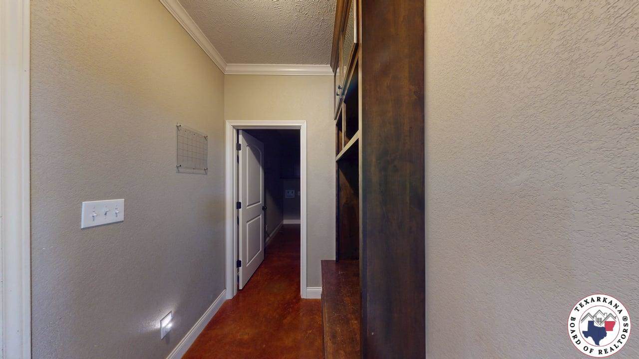 131 Barkman Creek Trace Rd, Hooks, TX 75561