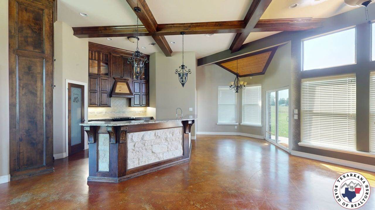 131 Barkman Creek Trace Rd, Hooks, TX 75561