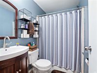 2824 Repton Drive, Fort Wayne, IN 46815