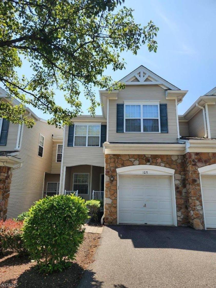105 Wallace Ct, Green Brook Township, NJ 08812