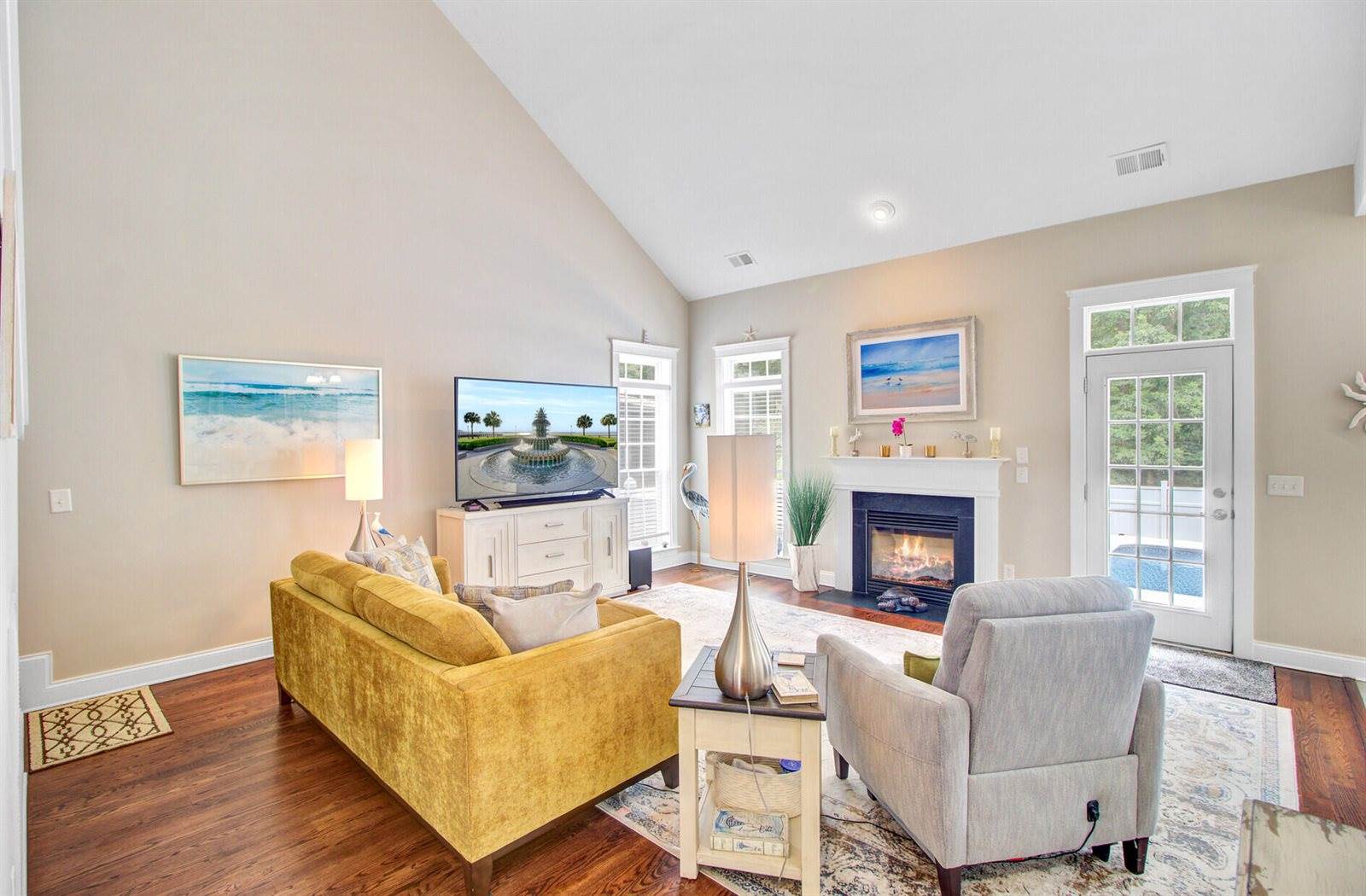 219 Carolinian Drive, Summerville, SC 29485