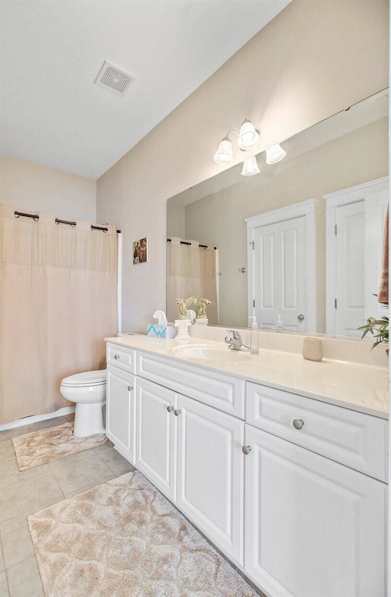 219 Carolinian Drive, Summerville, SC 29485