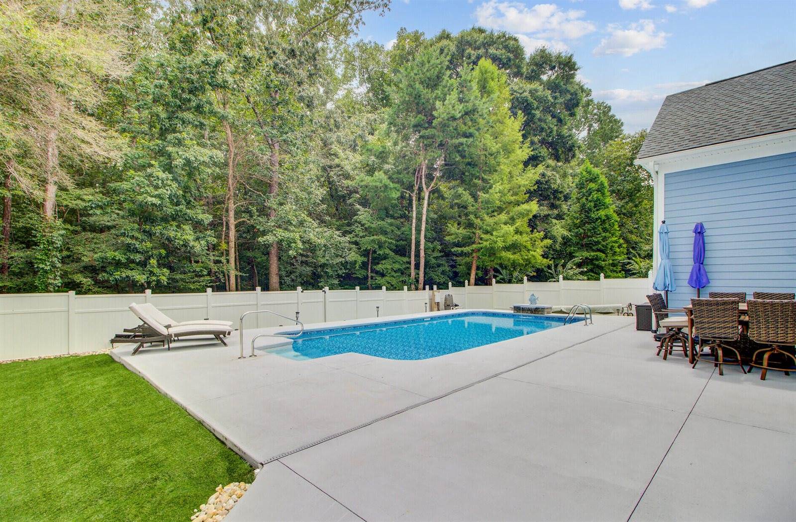 219 Carolinian Drive, Summerville, SC 29485