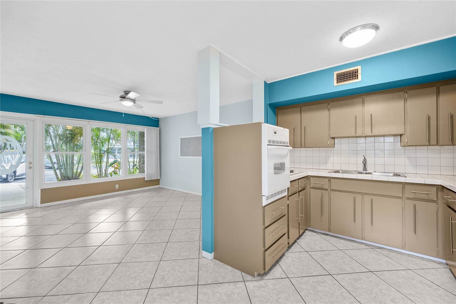 4325 58TH Way North, #1432, Kenneth City, FL 33709