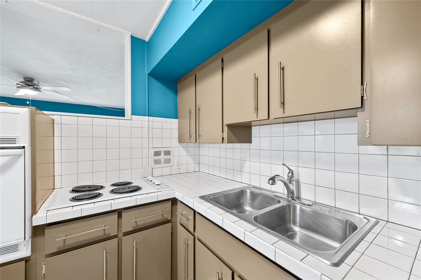 4325 58TH Way North, #1432, Kenneth City, FL 33709