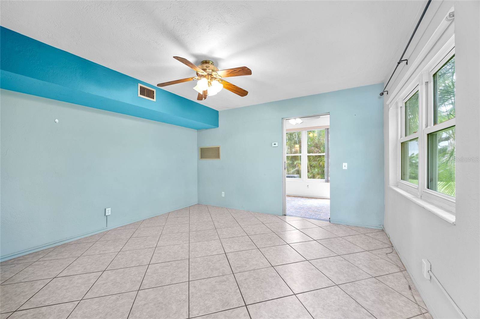 4325 58TH Way North, #1432, Kenneth City, FL 33709