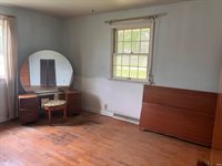 3811 N Locust Street, Muncie, IN 47304