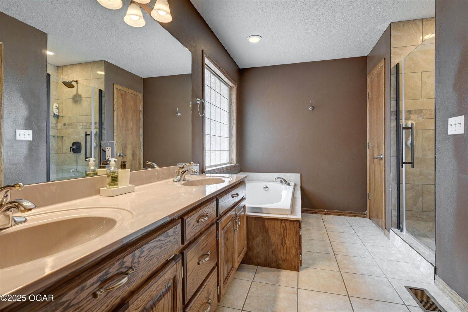 119 Jill Boulevard, Webb City, MO 64870