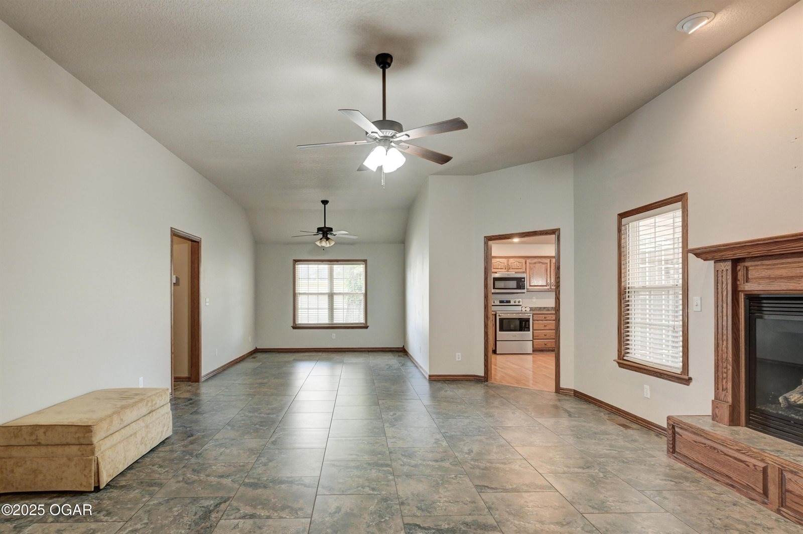 119 Jill Boulevard, Webb City, MO 64870