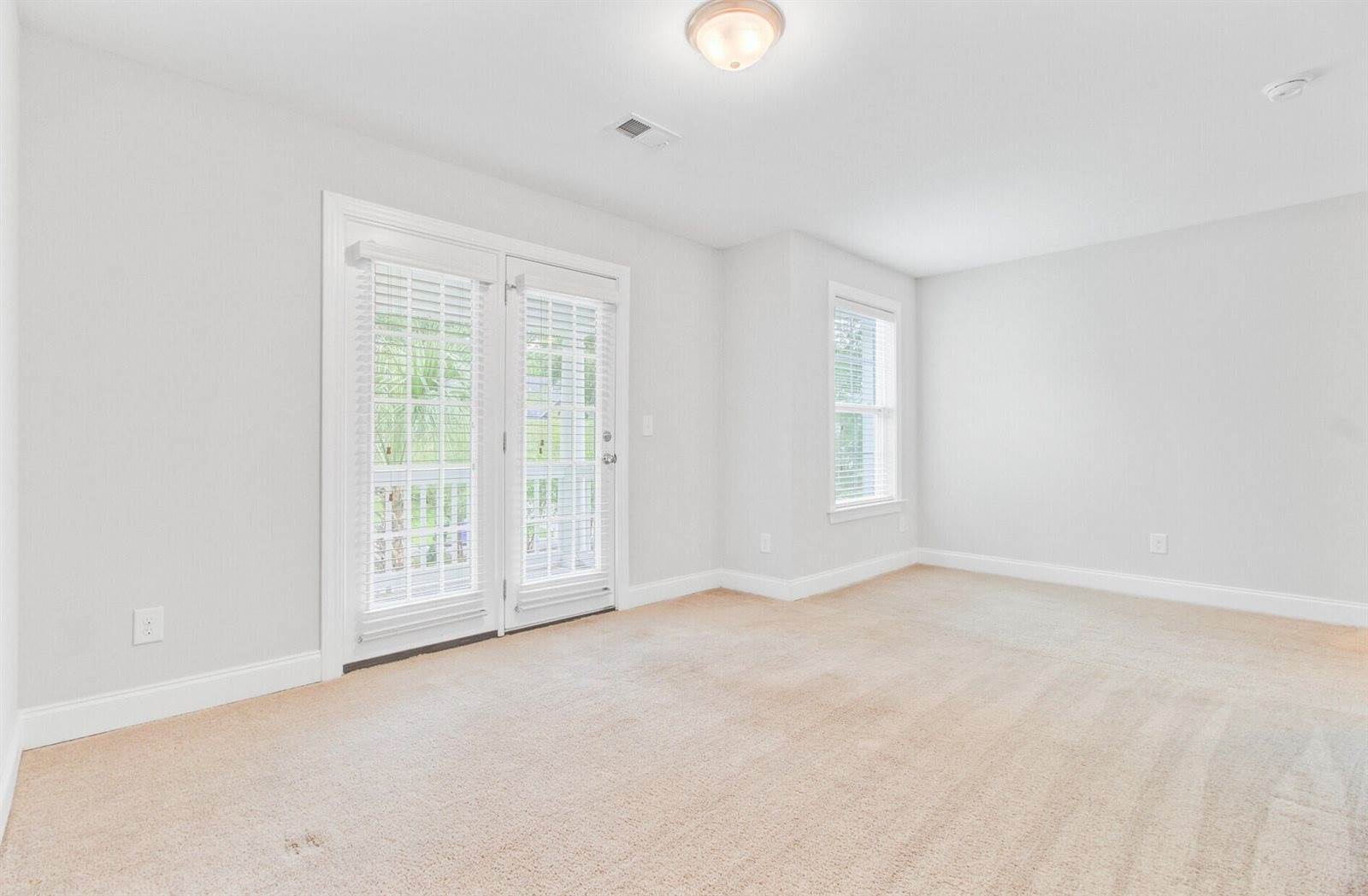 5415 Clairmont Lane, North Charleston, SC 29420