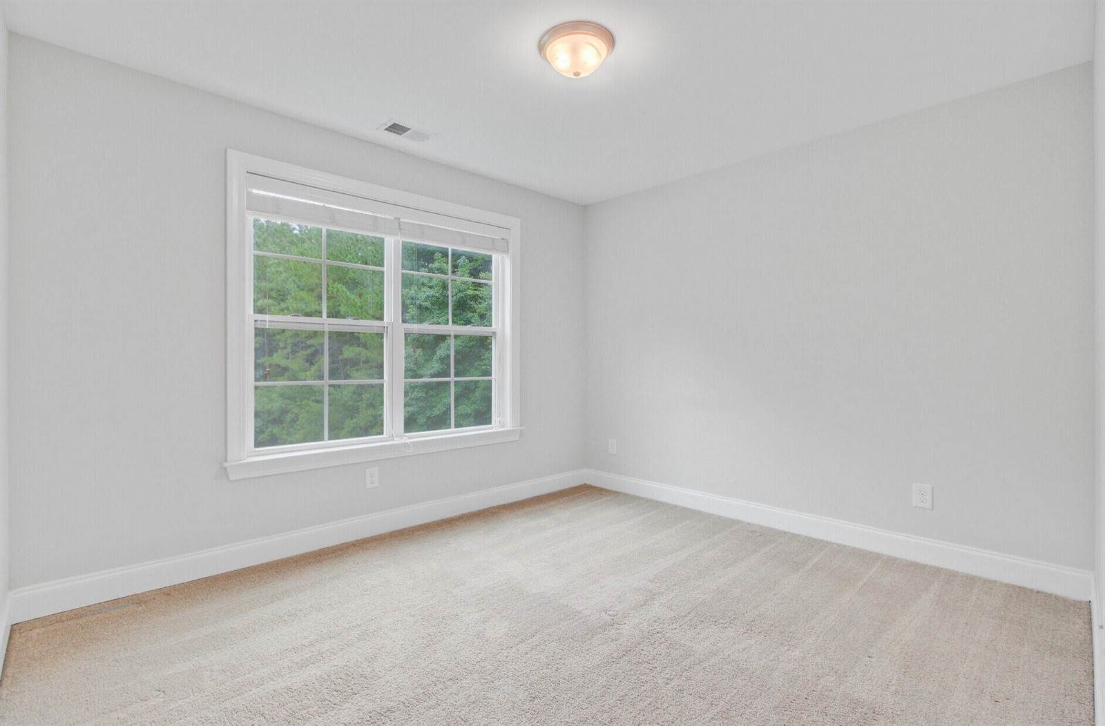 5415 Clairmont Lane, North Charleston, SC 29420