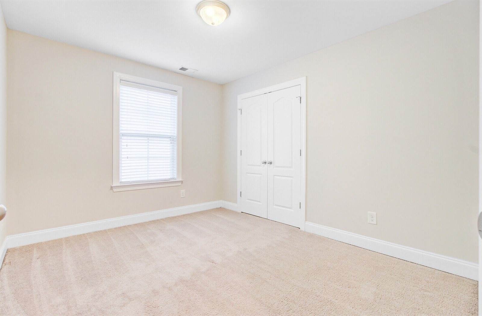 5415 Clairmont Lane, North Charleston, SC 29420