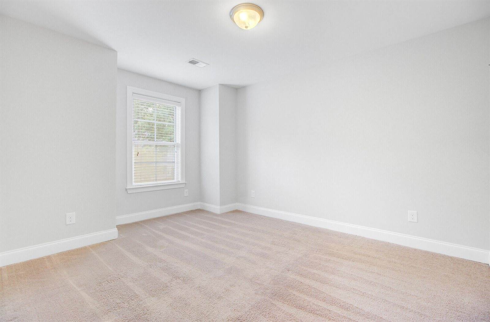 5415 Clairmont Lane, North Charleston, SC 29420