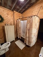 1131 County Road 1203, Maud, TX 75567