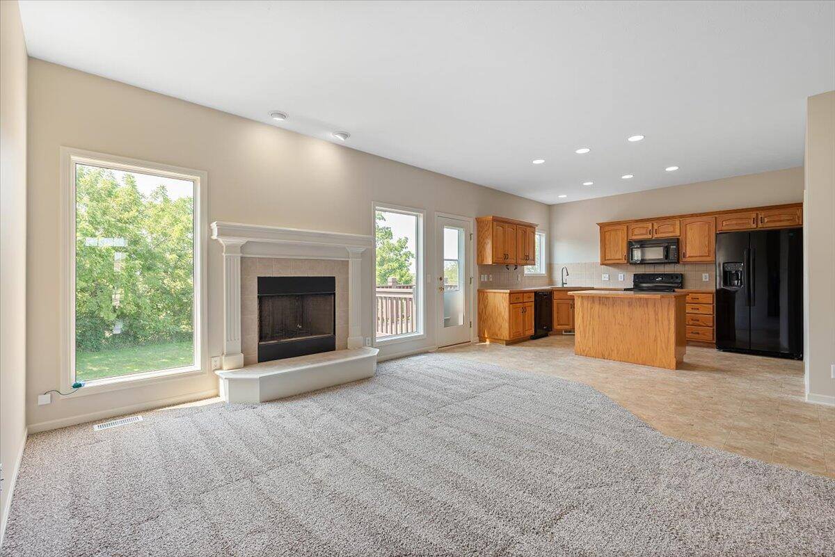 4792 Cedarbrook Drive, Council Bluffs, IA 51503