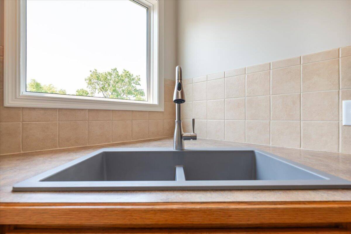 4792 Cedarbrook Drive, Council Bluffs, IA 51503