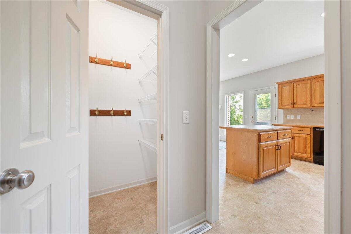 4792 Cedarbrook Drive, Council Bluffs, IA 51503