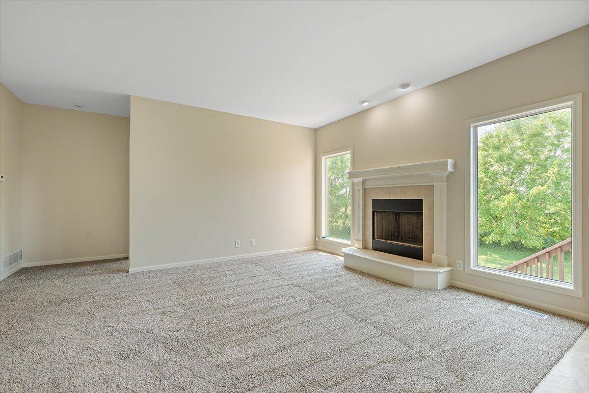 4792 Cedarbrook Drive, Council Bluffs, IA 51503