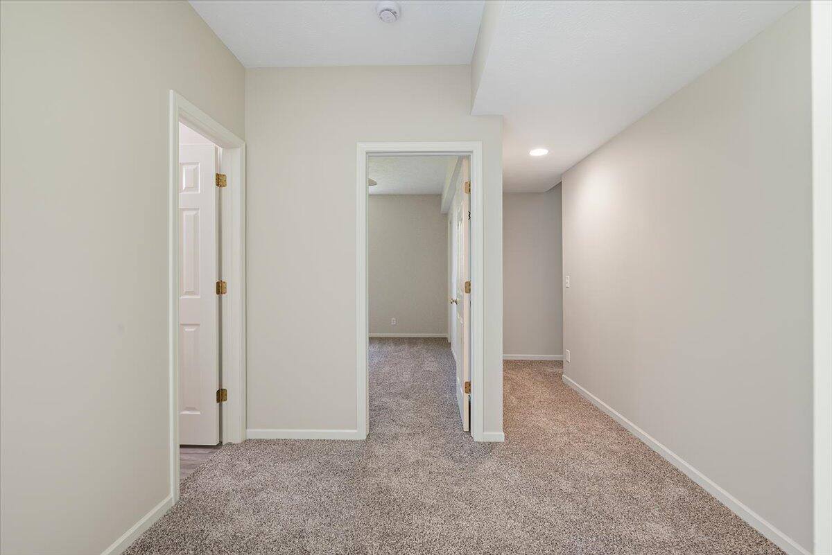 4792 Cedarbrook Drive, Council Bluffs, IA 51503