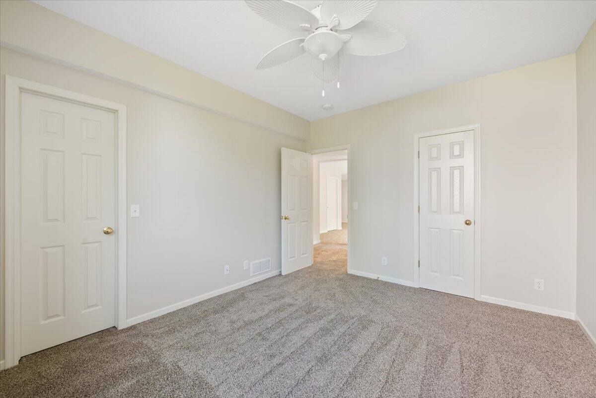 4792 Cedarbrook Drive, Council Bluffs, IA 51503