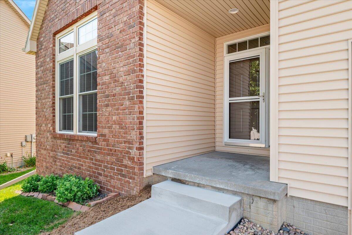 4792 Cedarbrook Drive, Council Bluffs, IA 51503