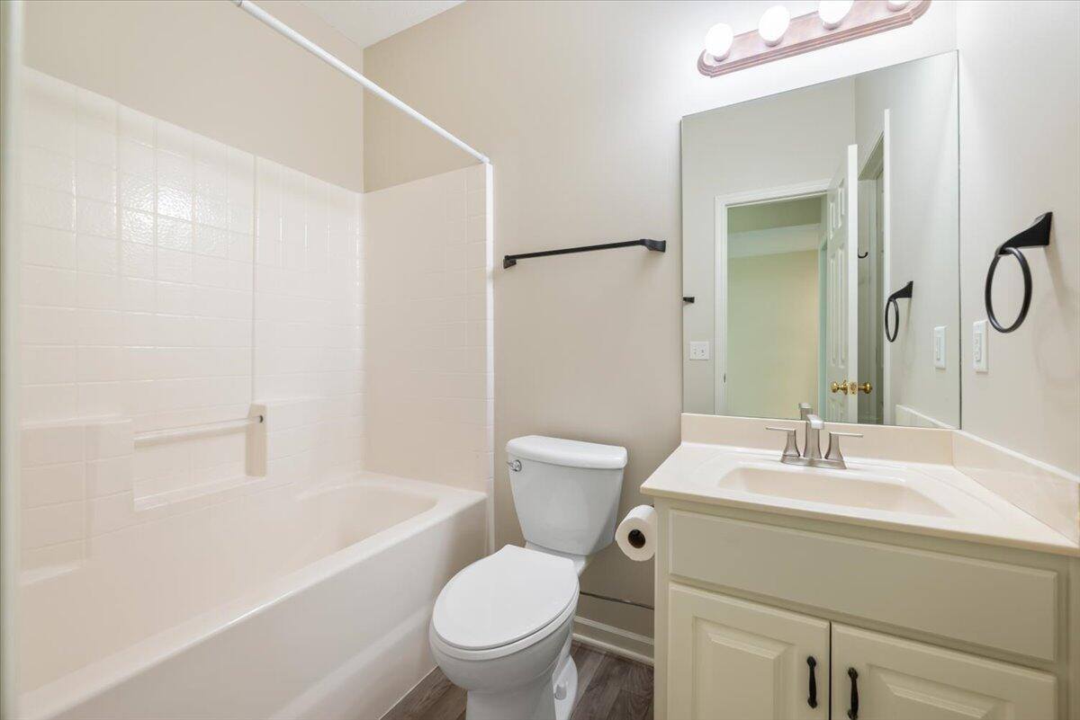 4792 Cedarbrook Drive, Council Bluffs, IA 51503