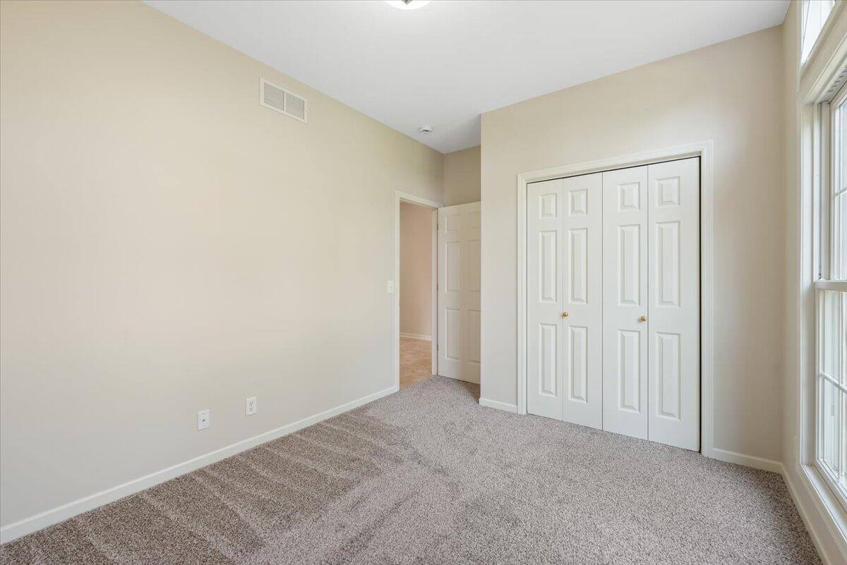 4792 Cedarbrook Drive, Council Bluffs, IA 51503