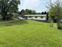 715 Bernard Ave, Rockwood, TN 37854