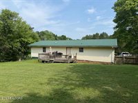 715 Bernard Ave, Rockwood, TN 37854