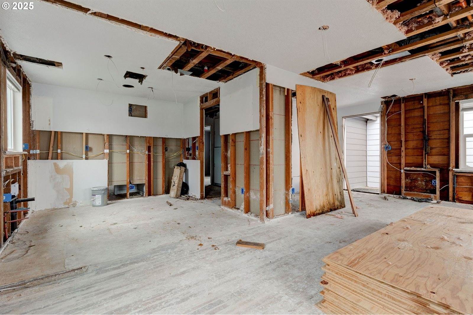 824 Center St, OregonCity, OR 97045