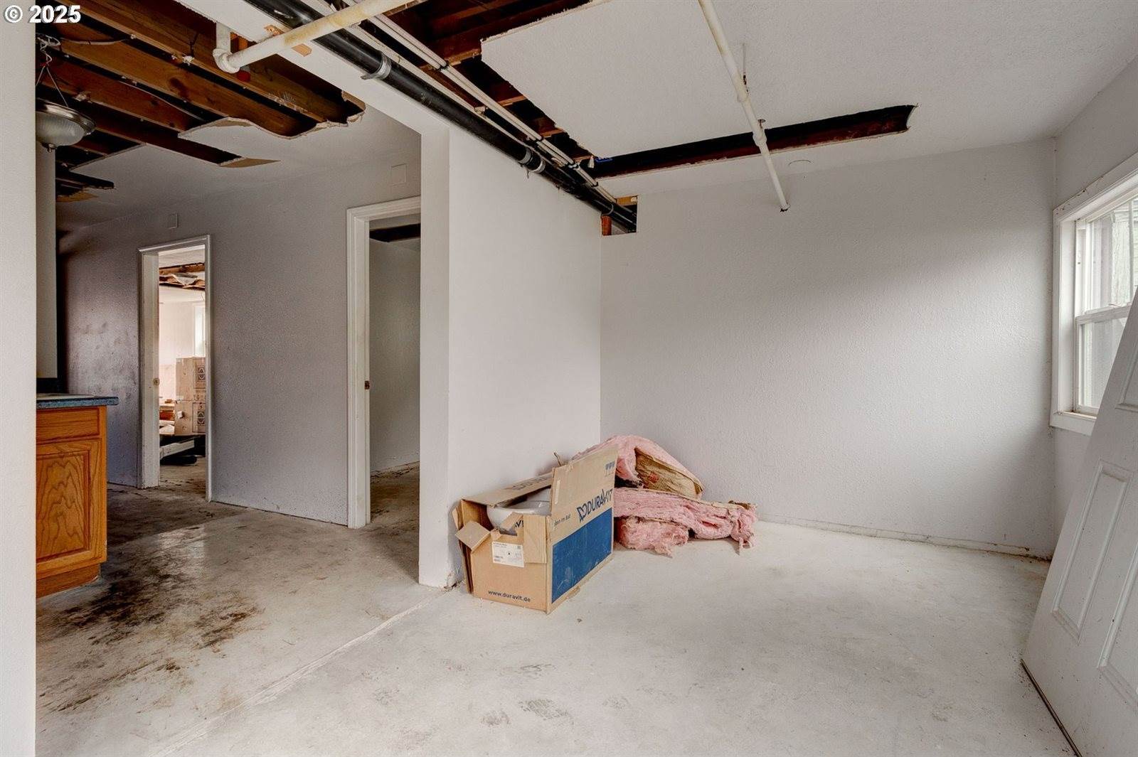 824 Center St, OregonCity, OR 97045