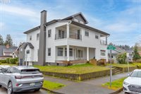 824 Center St, OregonCity, OR 97045