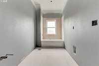 824 Center St, OregonCity, OR 97045