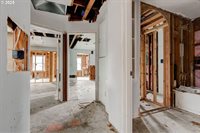 824 Center St, OregonCity, OR 97045