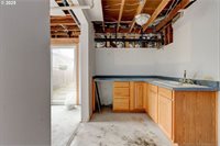 824 Center St, OregonCity, OR 97045